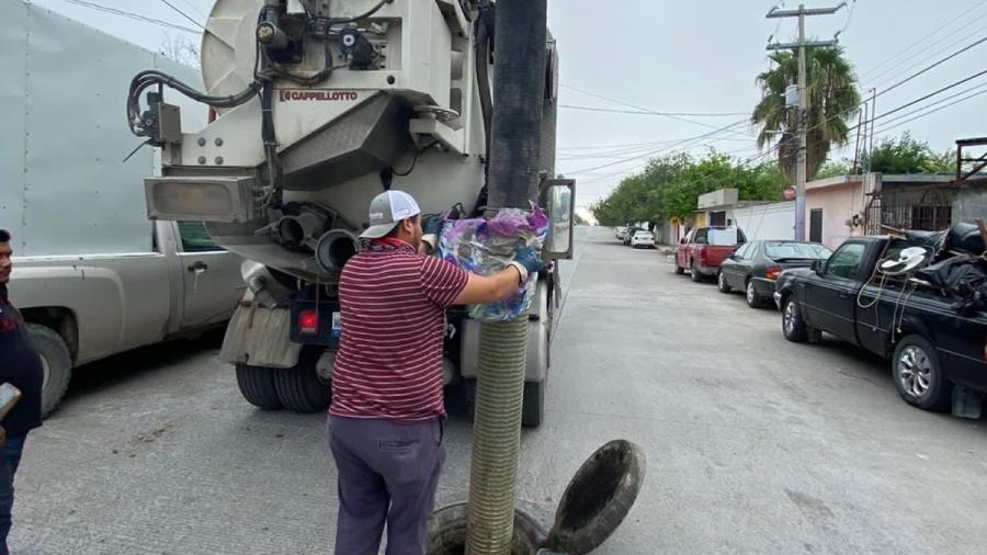 Atiende Gobierno de Reynosa reportes del drenaje sanitario