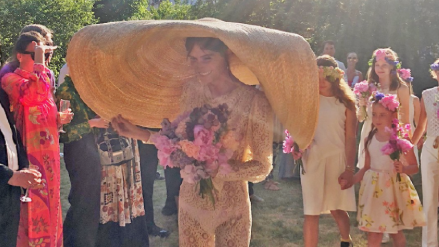 Emma Leth y su loco outfit de novia