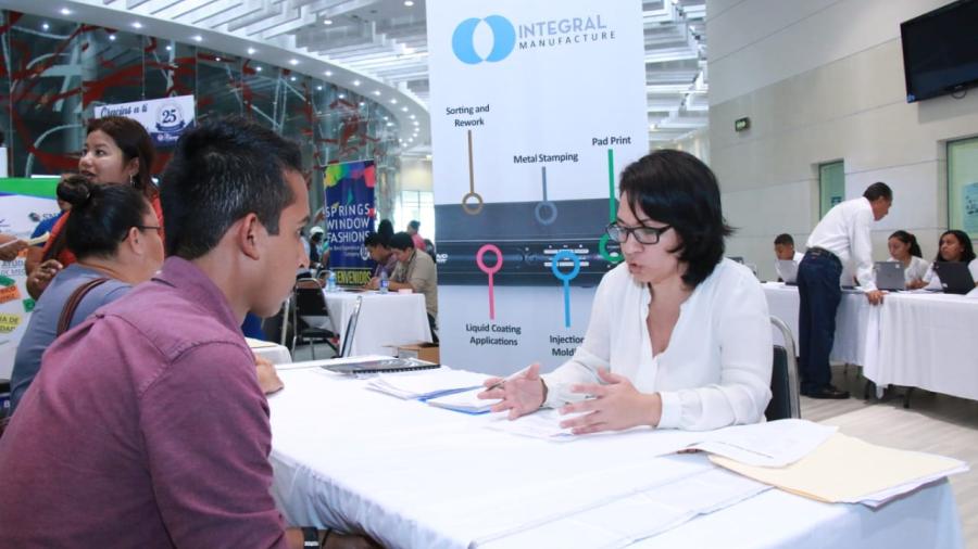 Inauguran Feria de Empleo y arrancan programa “Medios Tiempos Laborales” para estudiantes