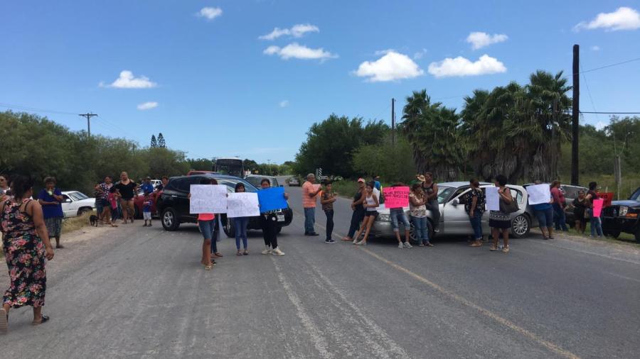 Exigen ejidatarios eliminar retén estatal en carretera a la playa