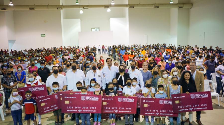 Apoyan Becas Municipales a más de 31 mil estudiantes en Reynosa 