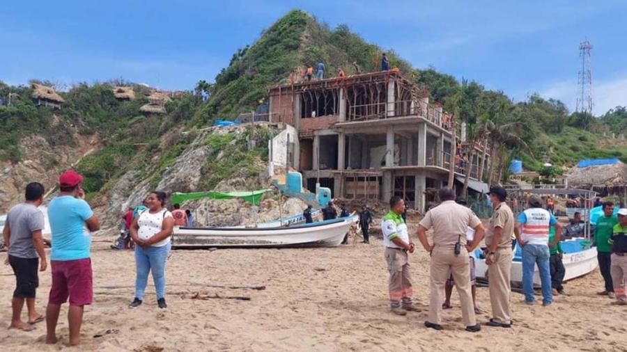 Se hunde embarcaci&oacute;n con turistas en Mazunte, Costa de Oaxaca