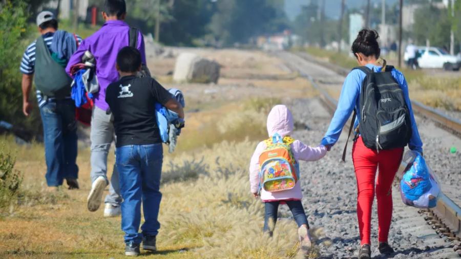 Más del 50% de migrantes que cruzaron México en 2023 sufrieron abuso: Acnur