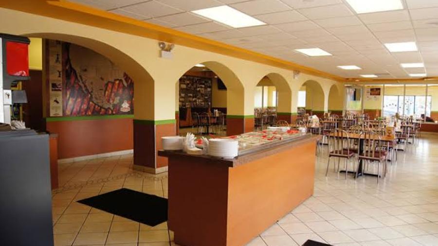 Cae niño y fallece en sucursal de Pollo Feliz en Saltillo