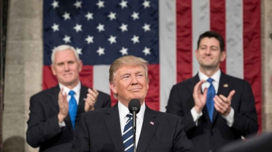 Trump elogia al primer ministro hindú