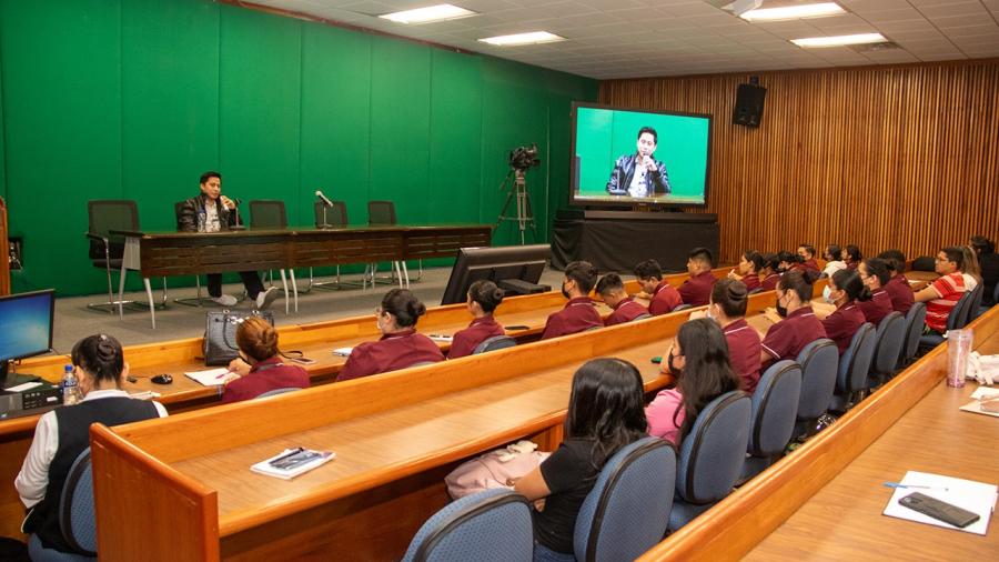 Fortalece UAT las prácticas preprofesionales de sus estudiantes