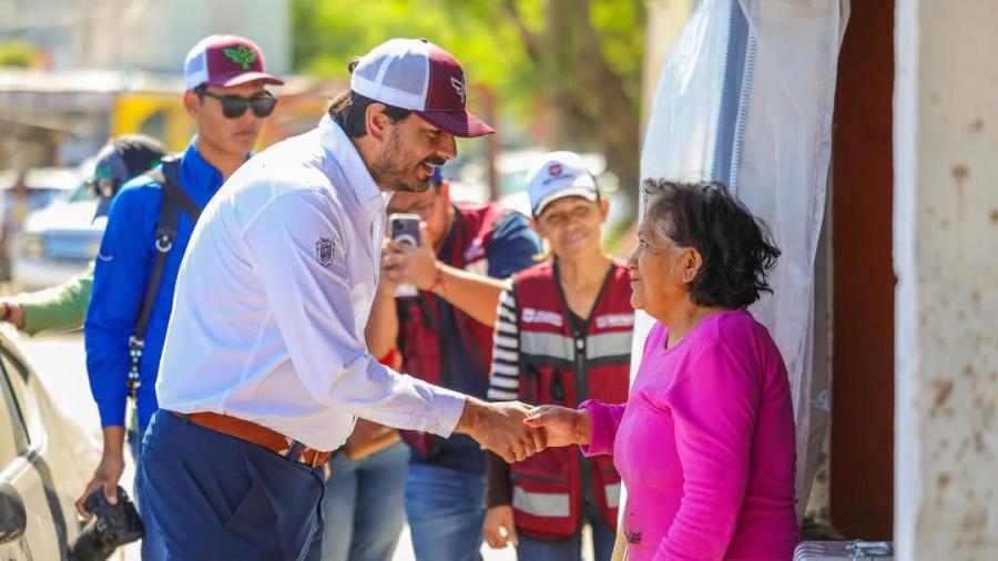 Avanzan apoyos para familias en la colonia Jacinto López