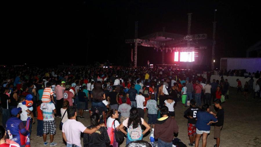 Transmiten Drag&oacute;n Ball en Playa Miramar