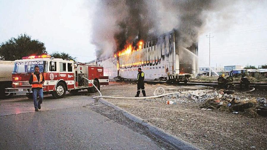 Se incendian 24 autos nuevos