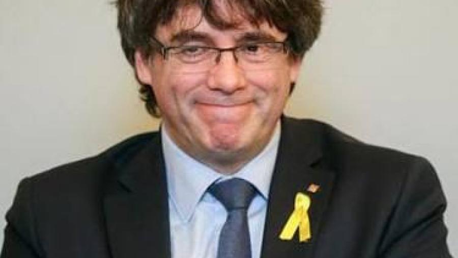 Fiscalía alemana pide extraditar a España a Puigdemont