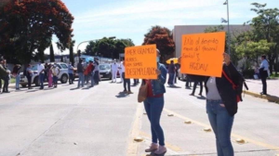 Exigen recontratación trabajadores de la Salud en Oaxaca