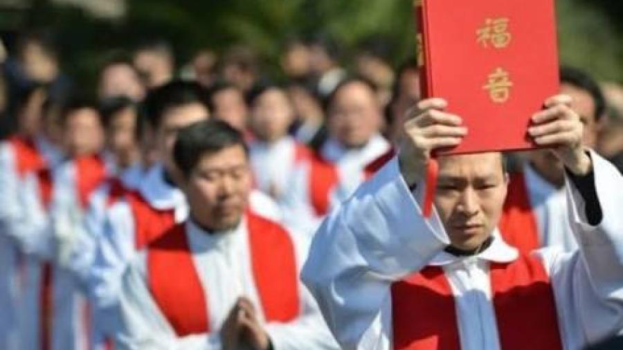 China estima sincera su mejora en las relaciones con El Vaticano