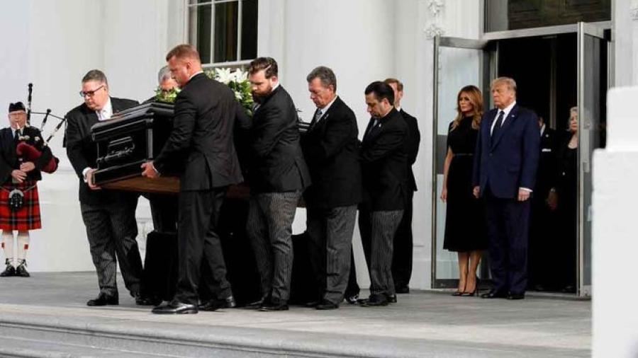 Trump despide a su hermano en la Casa Blanca