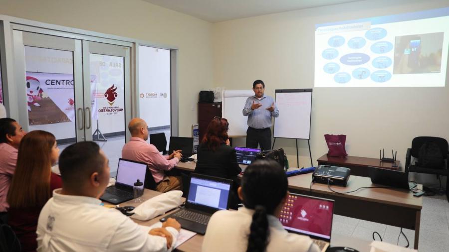 Capacita gobierno municipal a ciudadanía con curso de estadística