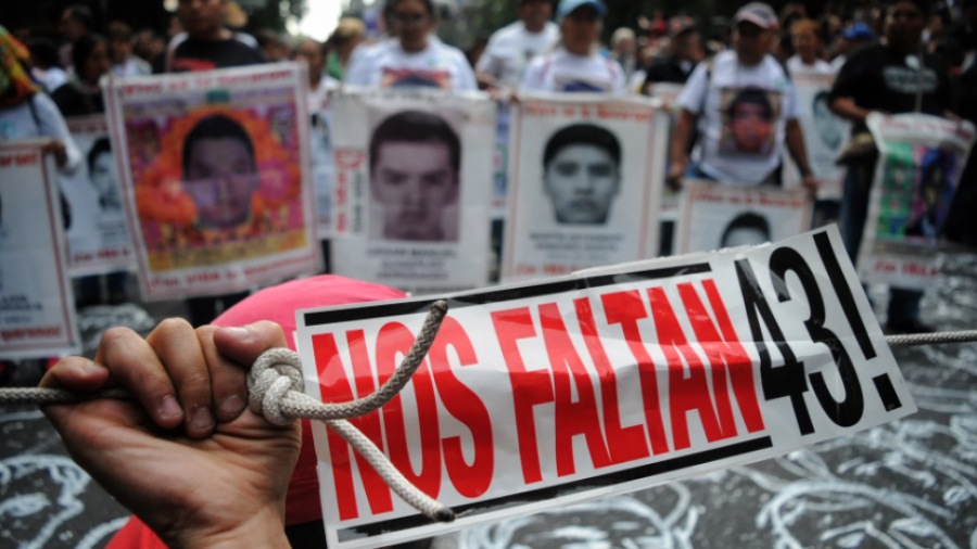 “Es un día de luto nacional”: AMLO sobre conmemoración de 8 años del caso Ayotzinapa
