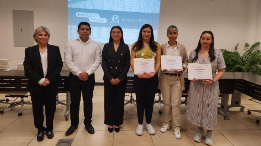 Capacita BANXICO a estudiantes de la UPV en finanzas y negocios