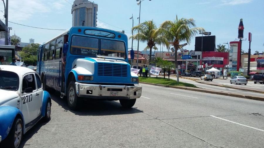 No se prevé aumento a transporte público pese a 'gasolinazo': Astudillo