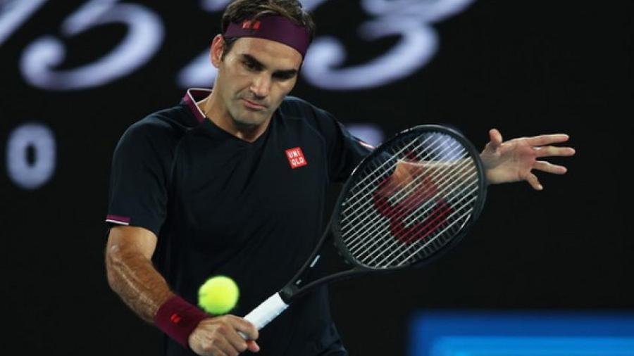 Roger Federer es operado de la rodilla; será baja tres meses 