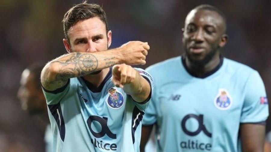 Miguel Layún, cerca de llegar al Alavés de España 