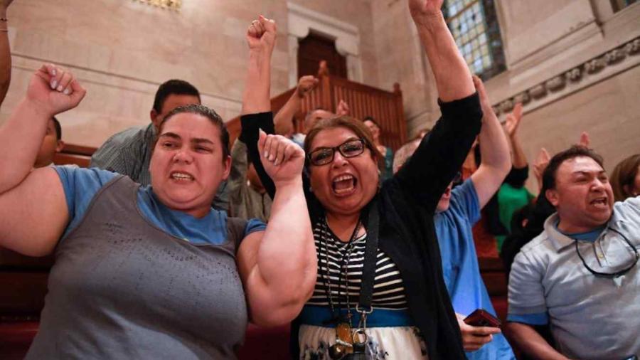 Inmigrantes ya podrán solicitar licencia de conducir