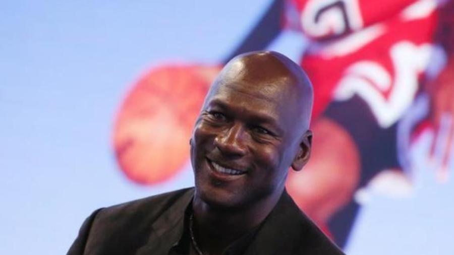 Michael Jordan dona un millón de dólares a damnificados por Dorian