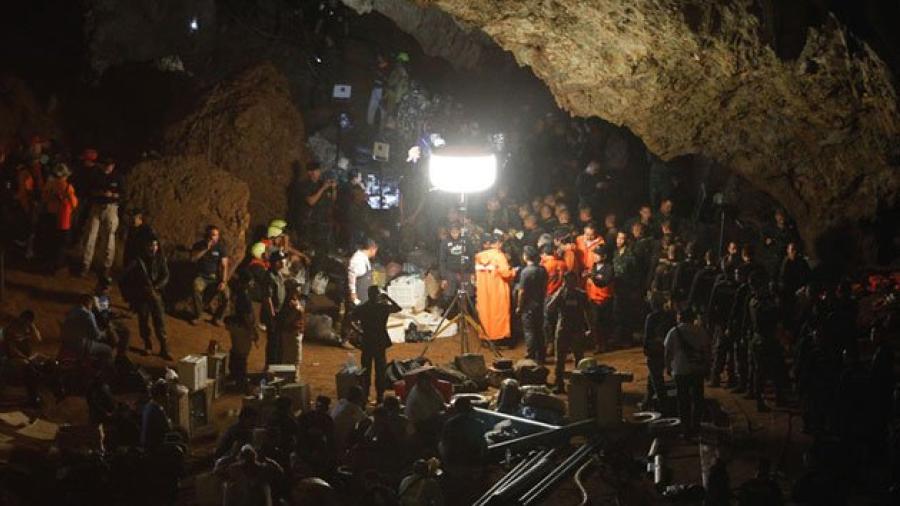 Fallece rescatista en la cueva de Tailandia