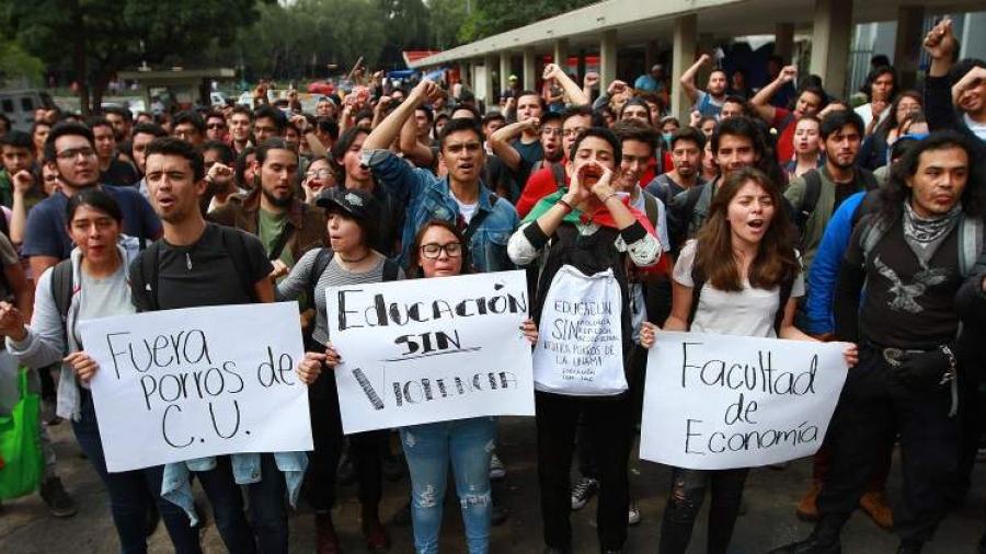 UNAM en paro, estudiantes exigen seguridad y erradicar porros