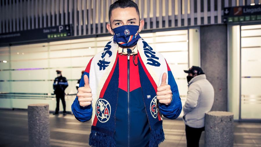 ¡Ya llegó! Refuerzo español del América ya está en México