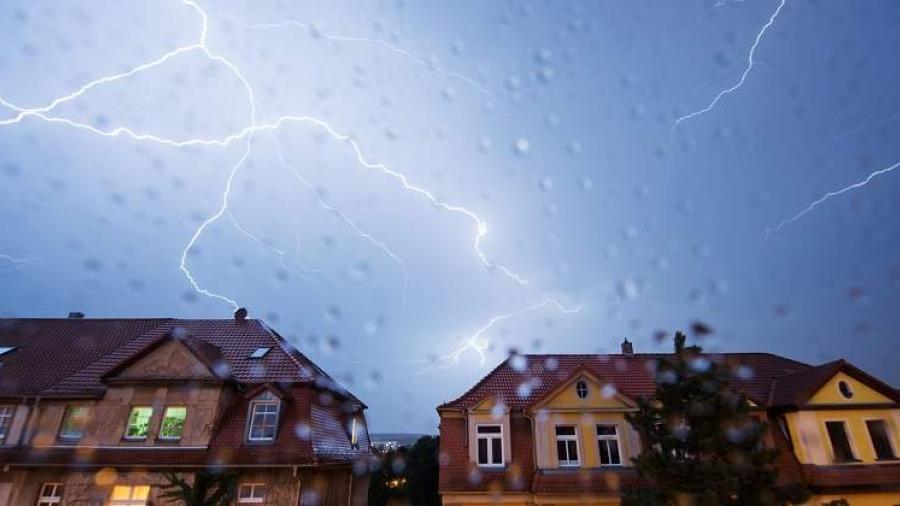 Habitantes en el Valle del Río Grande sin luz por tormentas eléctricas