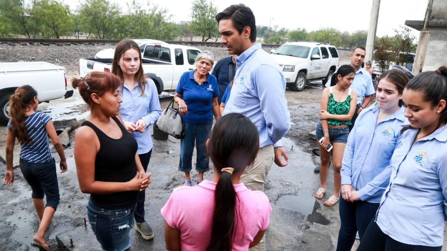 Visita DIF Reynosa a familias que se quedaron sin casa