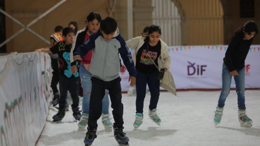 Invitan a pista de hielo en explanada de la Independencia 