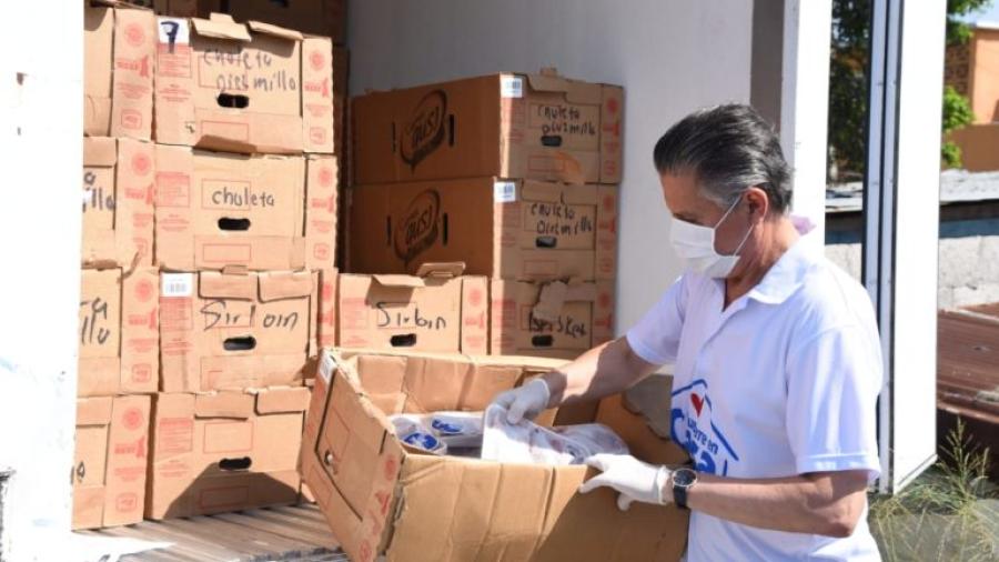 Inicia Chucho Nader distribución de carne entre las familias afectadas por la pandemia