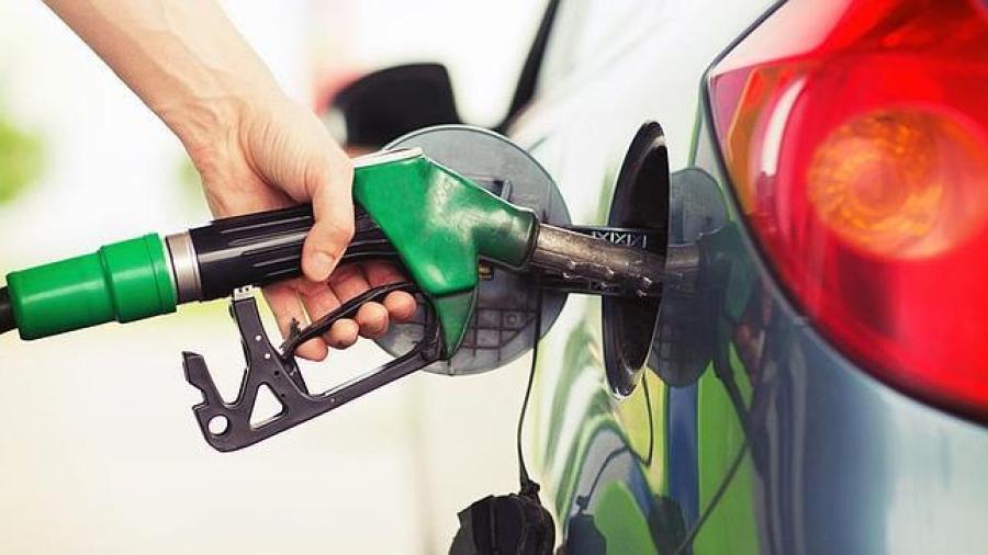 Disminuye dos centavos el precio de gazolina 