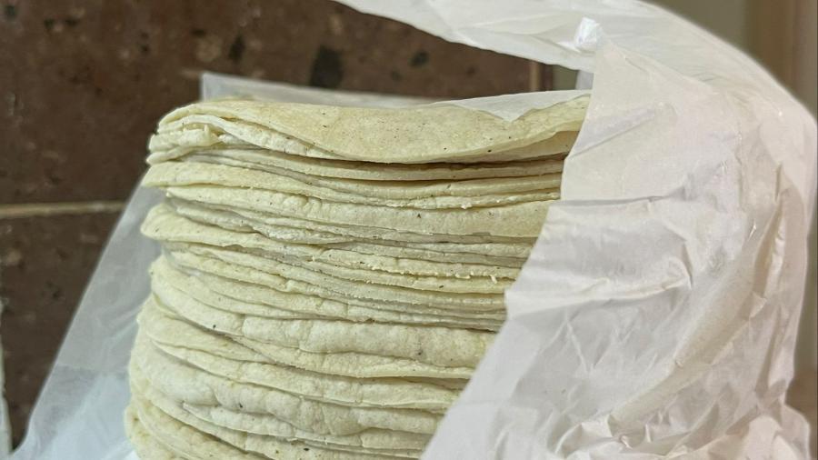 Aumenta precio de la tortilla a 28 pesos por kilo en Reynosa