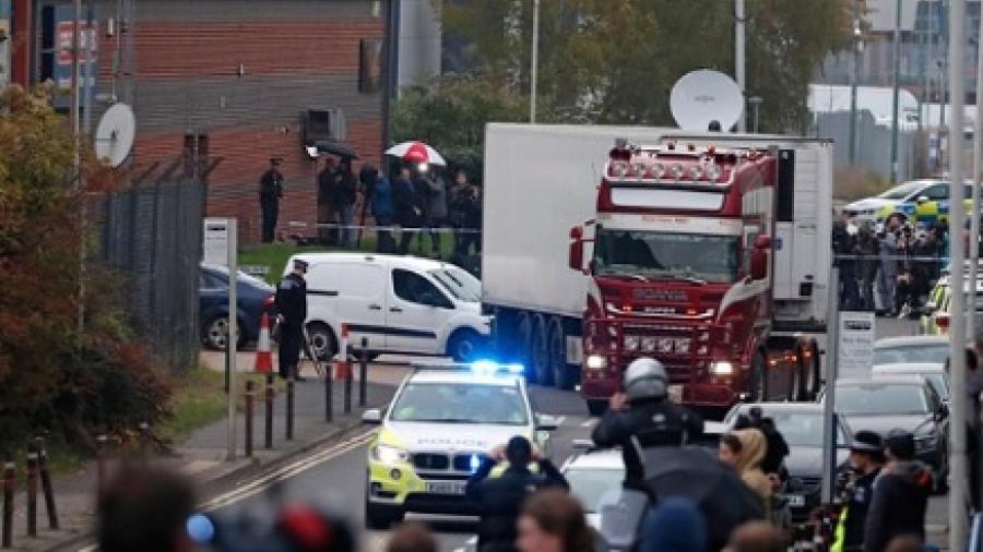 Catean viviendas tras hallazgo de 39 cuerpos en Londres