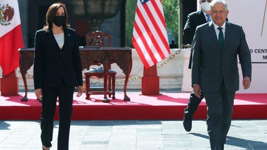 Arriba Vicepresidenta de EU, Kamala Harris a Palacio Nacional 