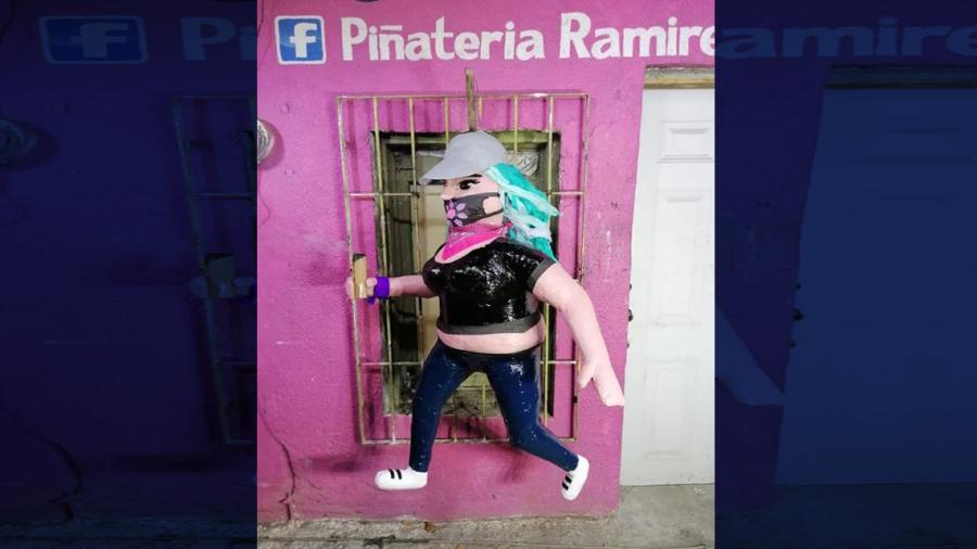 Crean Piñata de “La Reinota”; arremeten en redes contra piñatería 