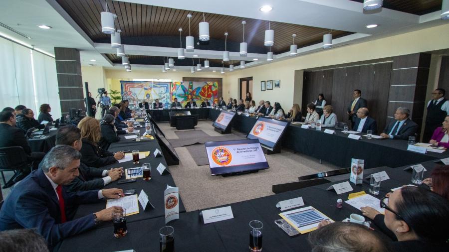 Reafirma Dámaso Anaya el compromiso de unir esfuerzos para la transformación de la UAT