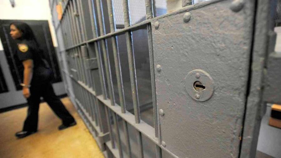 Pelea en cárcel de Carolina del Sur deja a siete reclusos muertos