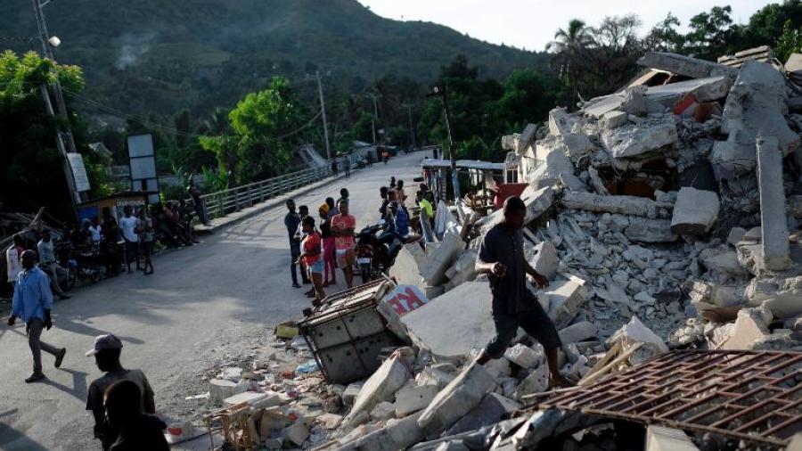 Al menos 50 muertos por la explosión de un camión cisterna en Haití