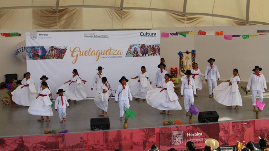 Llevan a cabo "Guelaguetza" en Matamoros