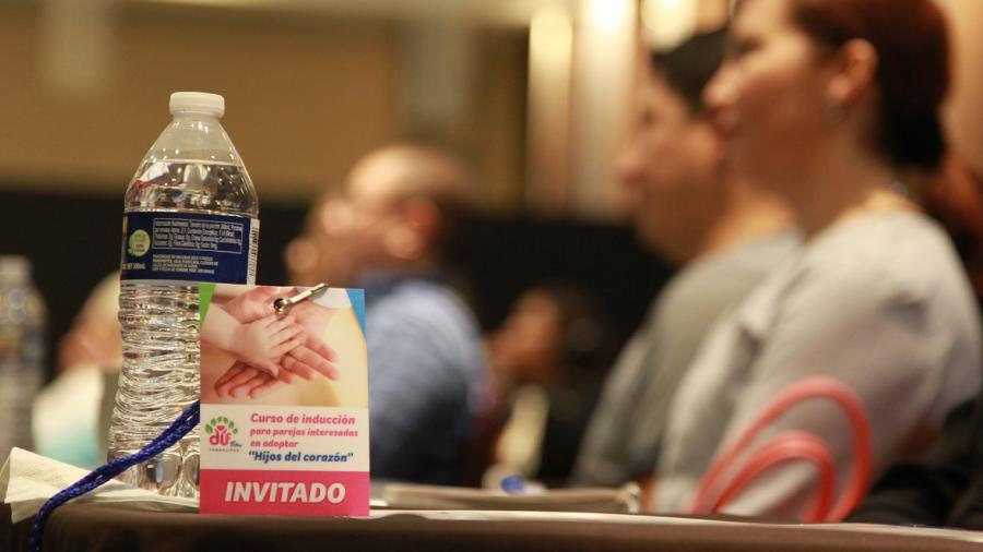Matrimonios acuden a curso Hijos del Corazón del DIF Tamaulipas