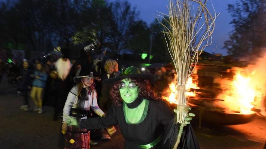 Detienen a 116 personas la noche de Halloween en Francia