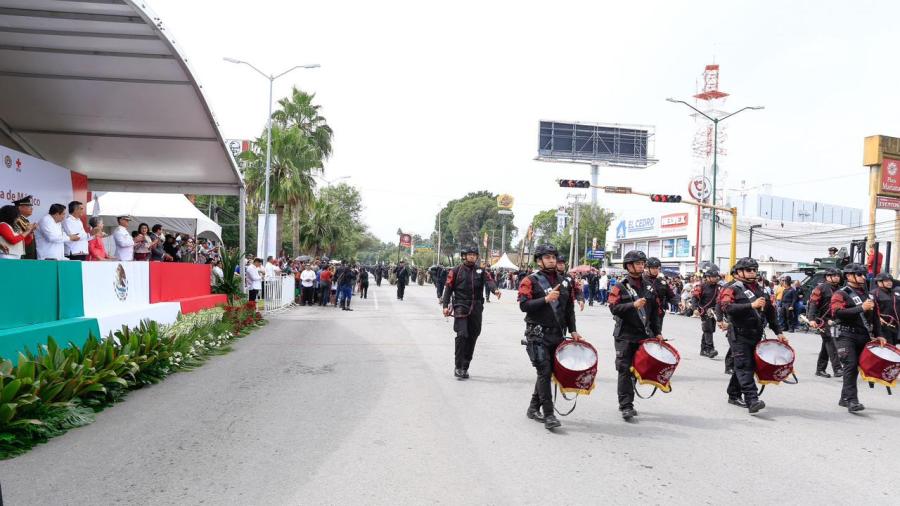 Presidió Américo Villarreal desfile cívico-militar por el 214 aniversario del inicio de la independencia