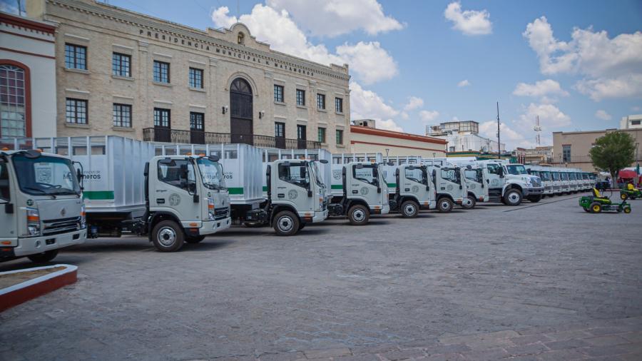 Suman  nuevas unidades a Limpieza Pública; son 15 camiones de redilas y dos compactadores