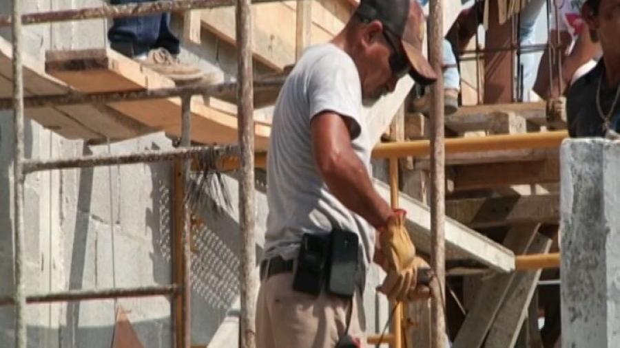 Trabajadores de la construcción buscan empleo en otras entidades