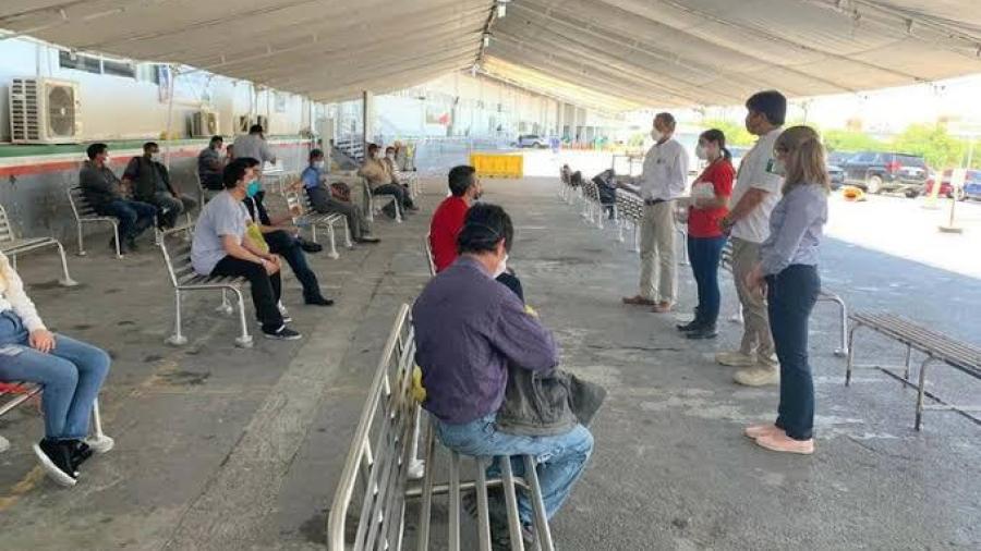 EU realiza m&aacute;s de 100 repatriaciones diarias por Nuevo Laredo