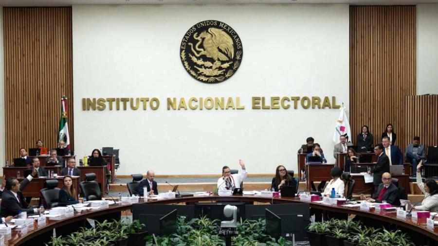 INE aprueba publicación y difusión de las listas con candidatos a la SCJN y el TEPJF