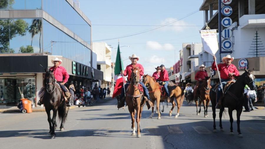 Vivirá Nuevo Laredo desfile conmemorativo del 112 aniversario de la Revolución Mexicana 