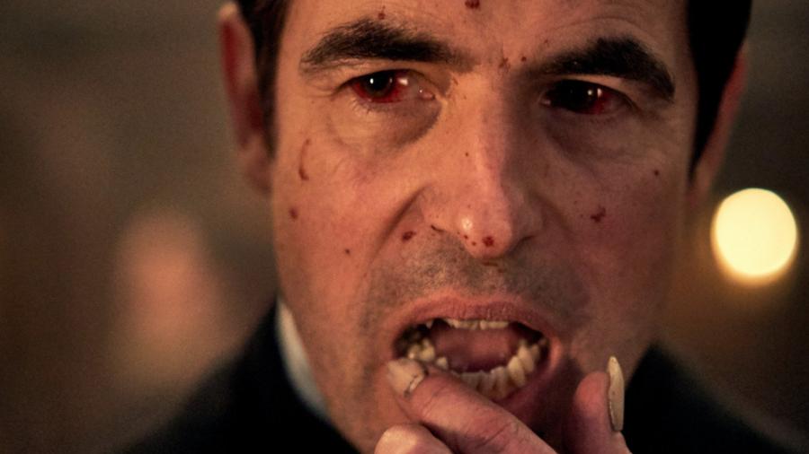 Revelan las primeras imágenes del Drácula de Netflix